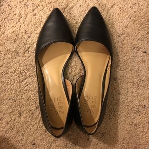 Naturalizer Black Leather Pointy Toe Flats - 6.5